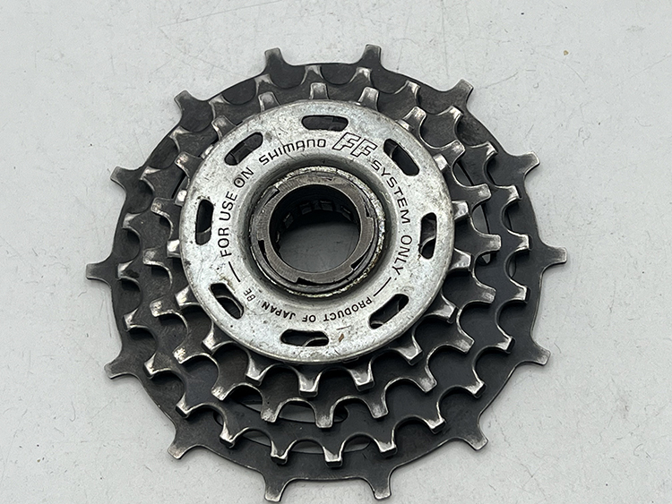 Shimano front freewheeling cogset