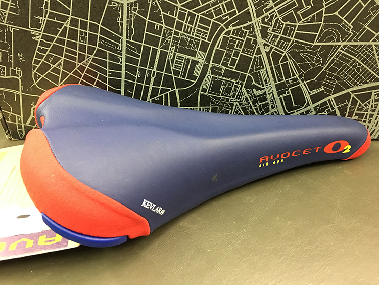 avocet o2 saddle