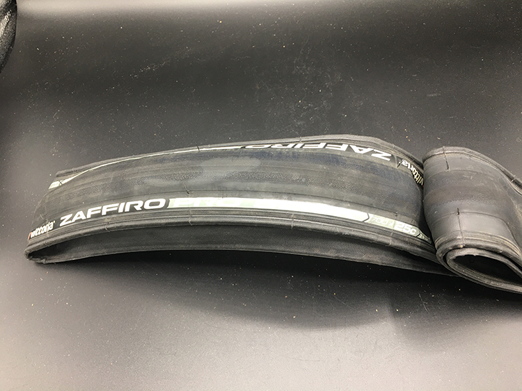 Zaffiro Pro Slick tire