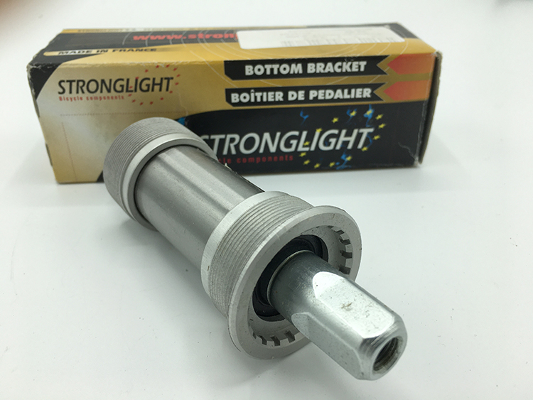 Stronglight JP400 stronglight bottom bracket